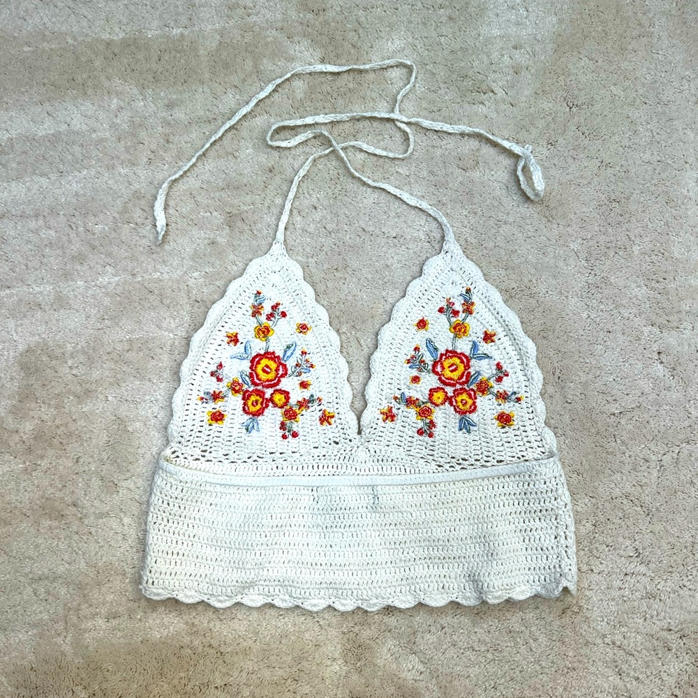 3/$20 Bundle! Crochet Crop Top - Picture 3 of 5